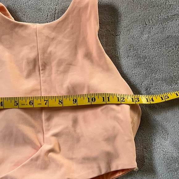 Athleta Keyhole Back Crossover Hem Cropped Sports Bra Top Size Small Cantaloupe - Picture 11 of 12